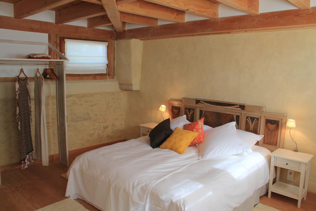 Hollyoaks Estate Hotell Saint-Pons-la-Calm Rom bilde